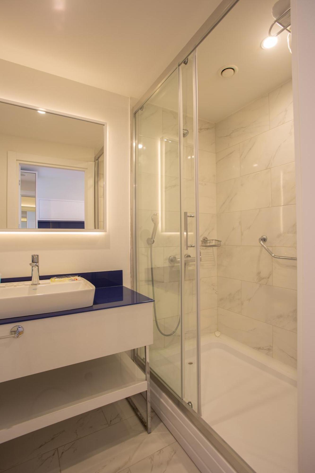Batumi Concept Hotel エクステリア 写真