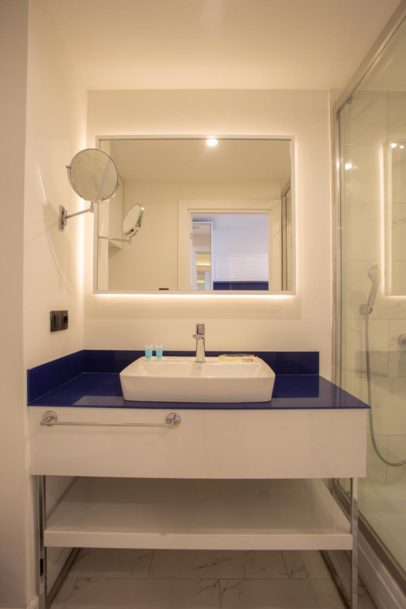 Batumi Concept Hotel エクステリア 写真