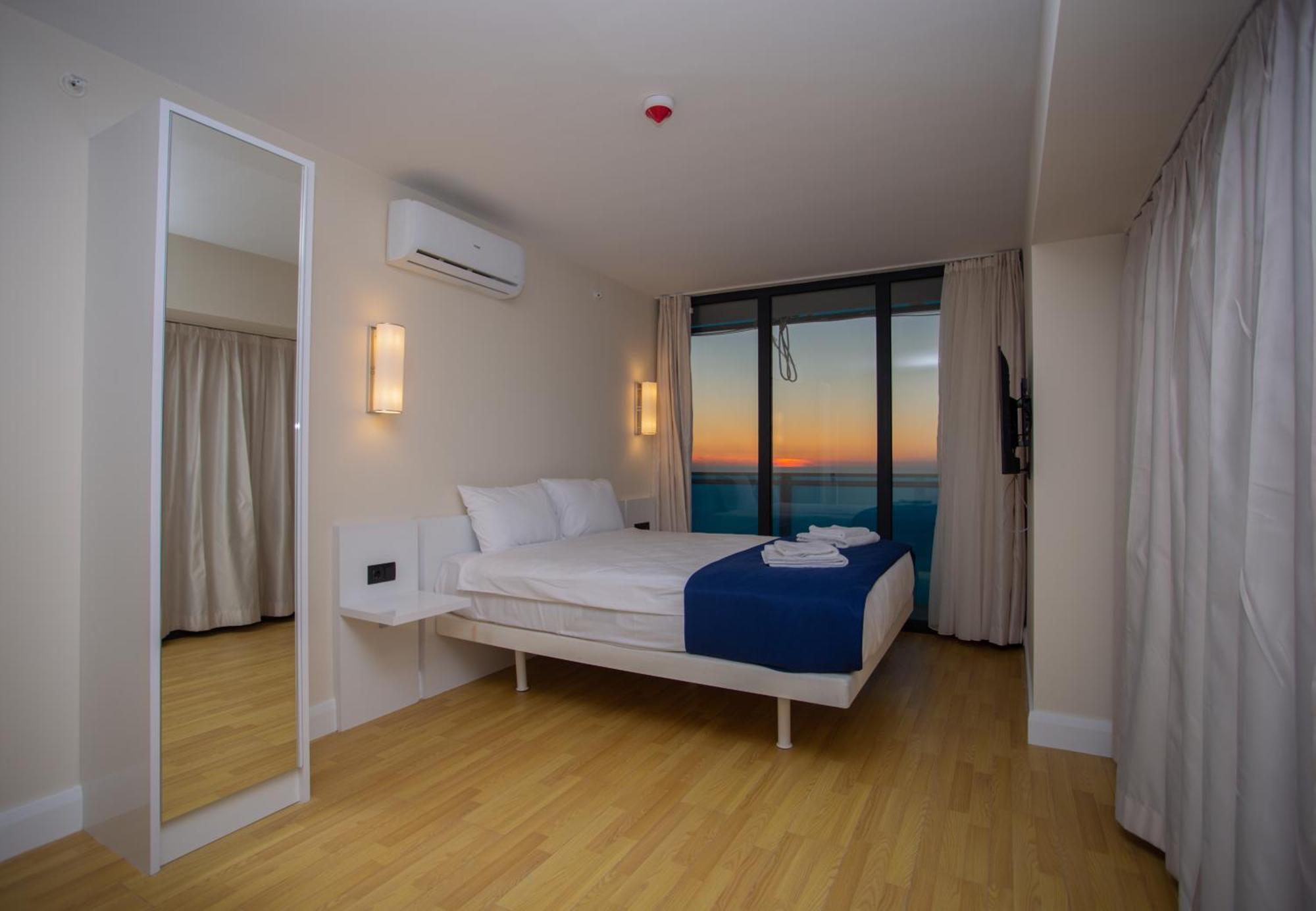 Batumi Concept Hotel エクステリア 写真